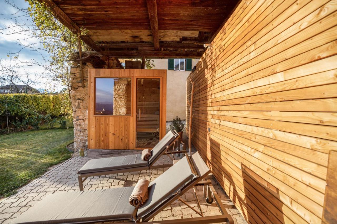 Brantenhof Ferienwohnung Vinea Кортачча-сулла-Страда-дель-Віно Екстер'єр фото