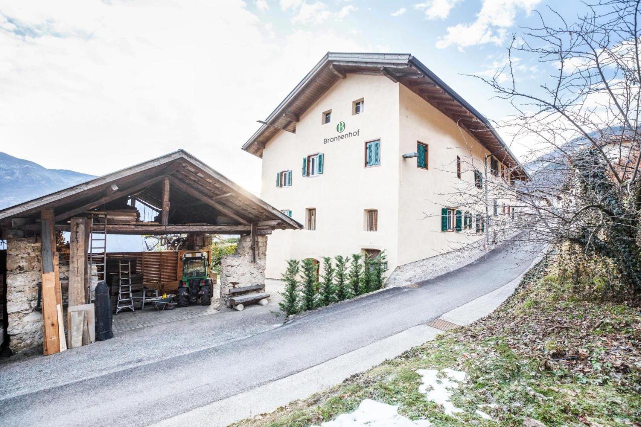 Brantenhof Ferienwohnung Vinea Кортачча-сулла-Страда-дель-Віно Екстер'єр фото