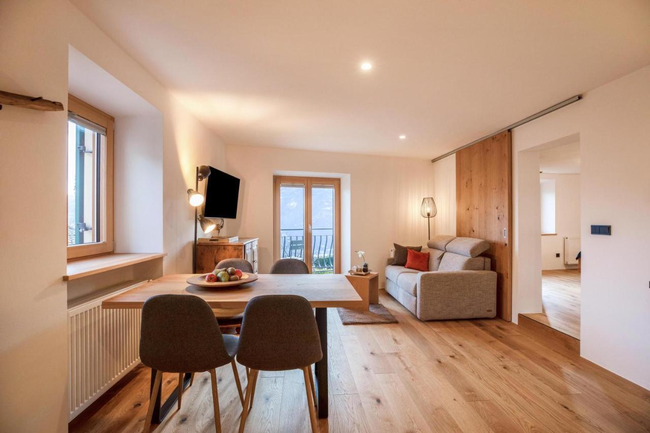Brantenhof Ferienwohnung Vinea Кортачча-сулла-Страда-дель-Віно Екстер'єр фото