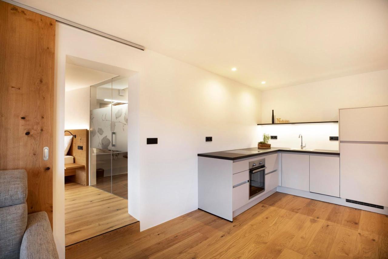 Brantenhof Ferienwohnung Vinea Кортачча-сулла-Страда-дель-Віно Екстер'єр фото